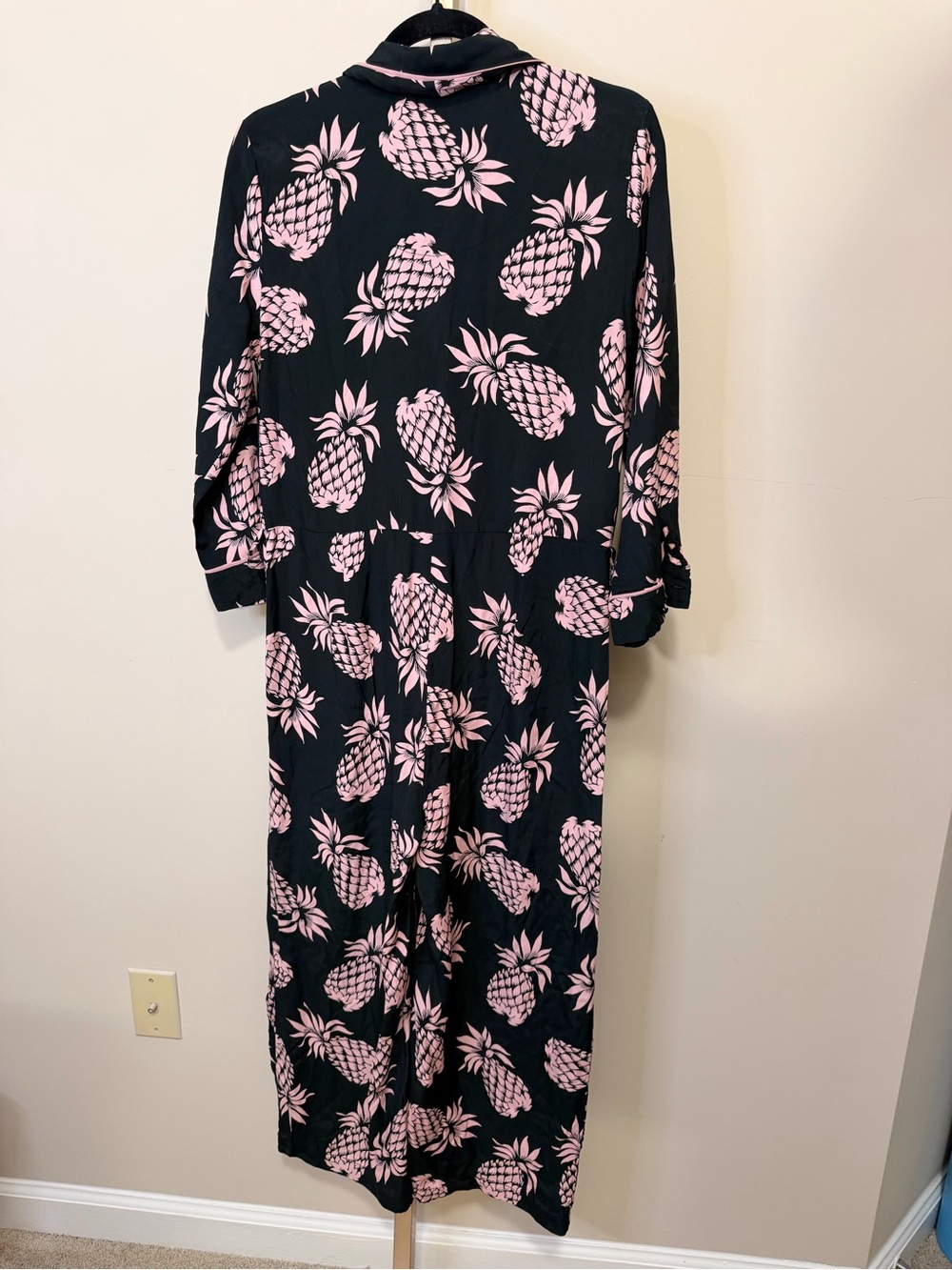 LE SUPERBE Revolve Black Jumpsuit Pink Pineapple Print - size 8 - Picture 5 of 6